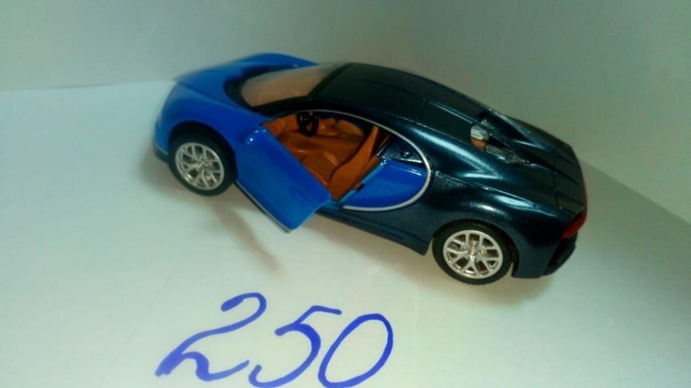 Металлическая машина "Bugatti" (синяя)